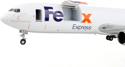 Vista 3 de GeminiJets G2GTI1196 Atlas Air Boeing 767-300ER N649GT; Escala 1:200