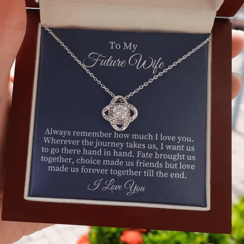 Vista 34 de Collar con texto en inglés «To My Future Wife & Prometido» – Joyería de compromiso con nudo de amor para novia