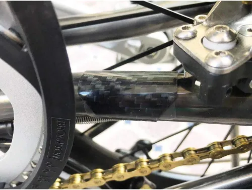 Vista 7 de Trigo Protector de carbono para marco trasero Brompton, protector de horquilla trasera Junta de parche protector de carbono Accesorios de bicicleta