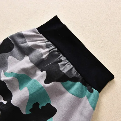 Vista 7 de Aalizzwell Sudaderas con capucha de camuflaje para niños y bebés, pantalones cortos harén