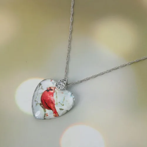 Vista 4 de ZYooch - Dije con la palabra Mom grabada para mujer collar de compromiso de diamantes de imitación joyas para regalar