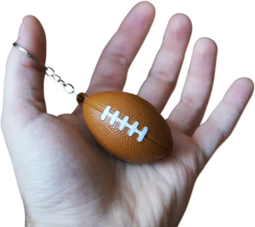 Vista 3 de MOMOONNON Mini pelota deportiva de espuma con llavero, 24 unidades, mini fútbol mixto, baloncesto, fútbol, béisbol, recuerdos de fiesta para niños