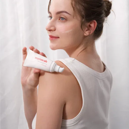 Vista 6 de menorah skincare - Juego de humectante ultra reparador, ligero, crema antiarrugas, juego de cuidado de la piel, kits de hidratación facial