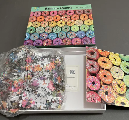 Vista 4 de Rainbow Donut - Rompecabezas de donas de 1000 piezas para adultos con colores brillantes y gránulos