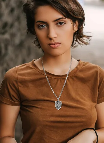 Vista 5 de CELESTIA Collar Lilith de plata de ley 925 para mujer, regalo de joyería de la diosa Sigil de Lilith
