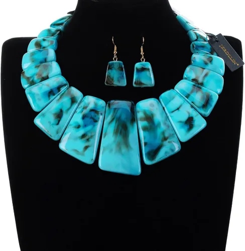 Vista 3 de Juego de collar y aretes gruesos vintage, collar novedoso, gargantilla, babero, colgante, collar, aretes, juego de joyas para mujeres y niñas