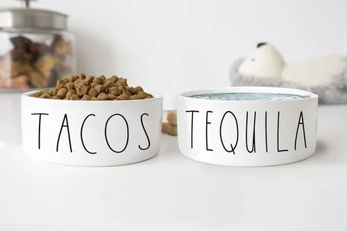 Vista 2 de Tacos and Tequila Funny Farmhouse Cereamic Pet Food Bowls (pequeño)