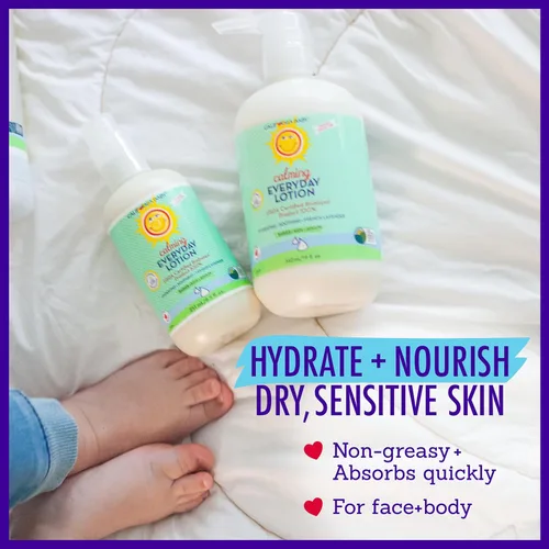 Vista 4 de California Baby Loción calmante Hidratante 100% a base de plantas Loción de lavanda para bebé Hidratante facial para piel seca