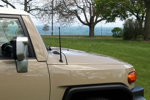 Vista 8 de AntennaMastsRus - Antena compatible con Chevrolet Silverado 1500 de 2006 - 2020, repuesto