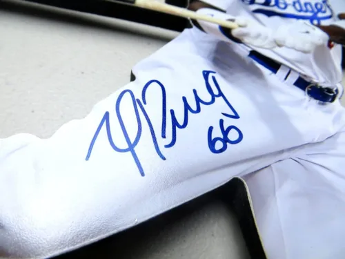 Vista 2 de Yasiel Puig - Figura de madera firmada con autógrafo Los Angeles Dodgers JSA UU46196