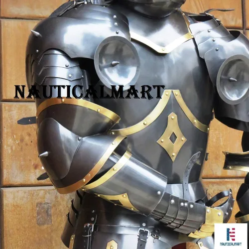 Vista 6 de NauticalMart Caballero medieval medio traje de armadura con cuernos