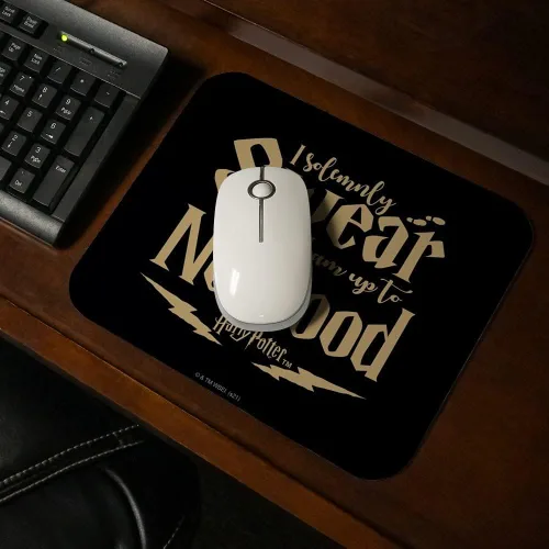 Vista 2 de Alfombrilla de mouse delgada de perfil bajo con texto en inglés "I Am Up to No Good" de Harry Potter