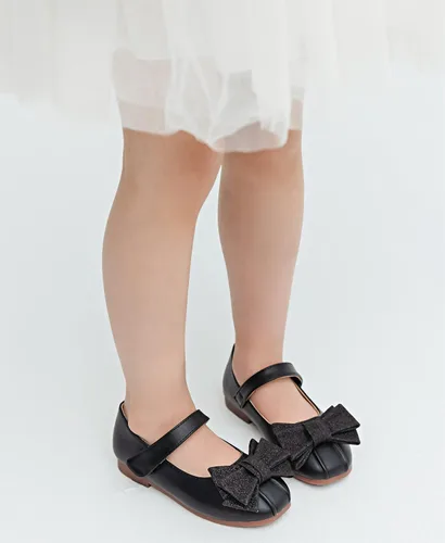 Vista 2 de kkdom Vestido de niña Mary Jane Zapatos planos de ballet para niñas pequeñas, zapatos de princesa, zapatos de fiesta escolar
