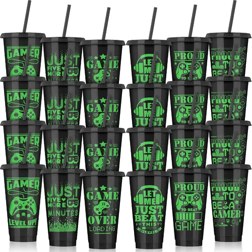 Vista 23 de Kochorie 18 tazas de fiesta de fútbol de 24 onzas con tapas y pajitas, vaso de plástico reutilizable, tazas de viaje para niños, entrenadores