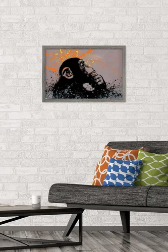 Vista 2 de Trends International Thinker Monkey - Póster de pared de la colección Graffiti, 22.4 pulgadas de largo x 14.7 pulgadas, versión enmarcada en madera