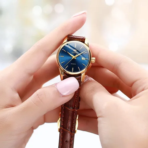 Vista 7 de OLEVS Relojes para mujer, de cuero marrón, fácil de leer, de cuarzo, analógicos, de cara pequeña, para mujer, impermeable, casual, simple