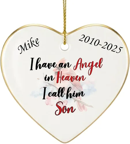 Vista 12 de Adorno de Navidad conmemorativo personalizado 2025 – Recuerdo de cerámica en forma de corazón – Tengo un ángel en el cielo I Call Her Primo – Regalo