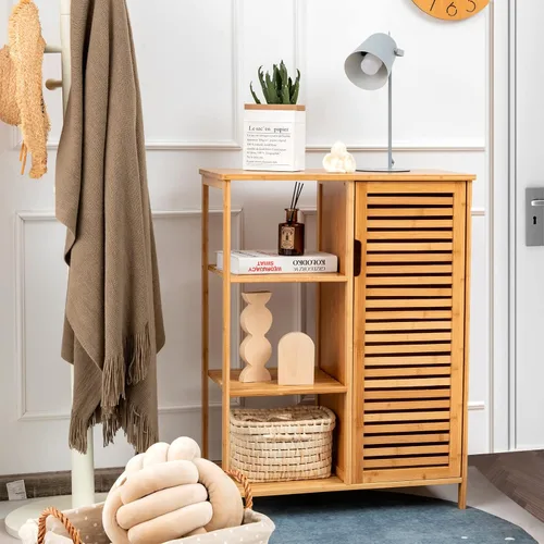 Vista 2 de Tangkula Gabinete de baño de bambú, armario de almacenamiento con puerta de persiana y estantes de 3 niveles, gabinete de baño independiente