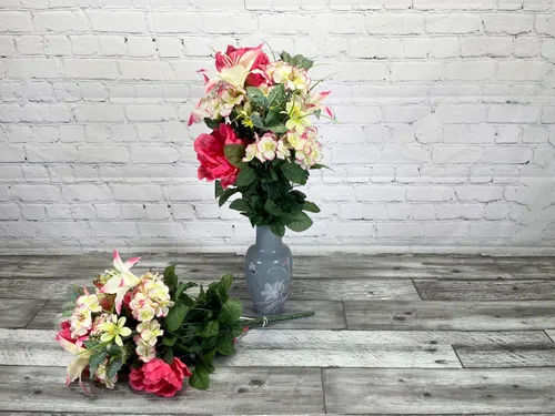 Vista 6 de Admired by Nature 2 piezas de 24 rosas artificiales, clavel mixto, arbusto de primavera, arreglo floral sintético para exteriores e interiores