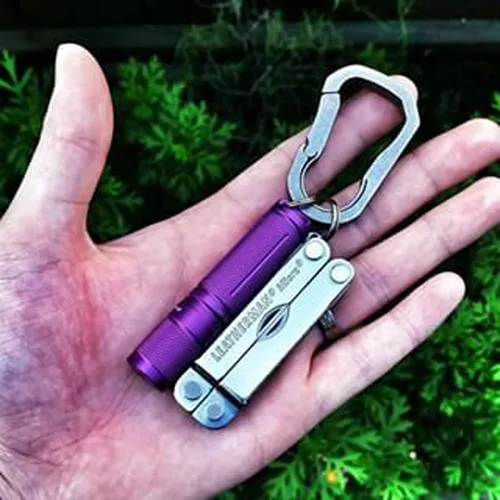 Vista 8 de Leatherman Micra navaja suiza