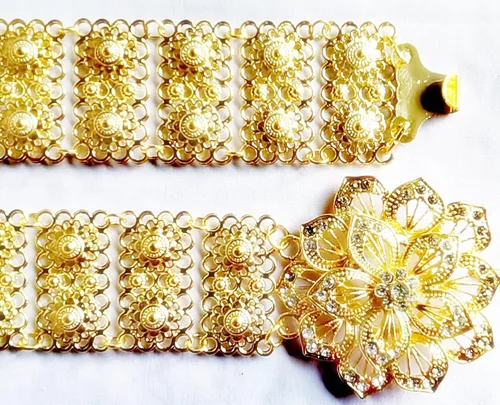 Vista 4 de Cinturón tailandés Placa de oro Piedra Blanca Joyería Cadena Vintage Rattanakosin Período Tailandia Traje Tradición Boda Mujeres Accesorio Para