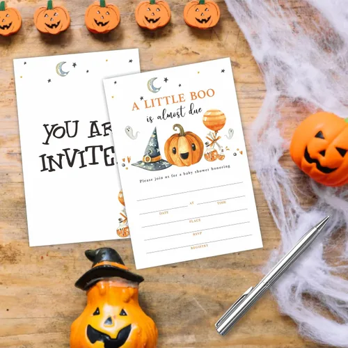 Vista 3 de A Little Boo Is Casi Due – 25 invitaciones de baby shower con sobres, calabaza de Halloween y sombrero de mago invitaciones para revelación
