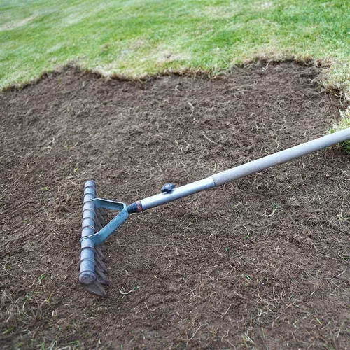 Vista 3 de EZ Straw Mantillo de siembra con tachuela, paja procesada biodegradable, paca de 1 cu. ft (cada uno cubre 250 pies cuadrados), paquete de 2