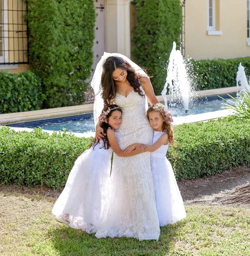 Vista 4 de ABaoWedding Lace A-Line Flower Girl Dress A-blanco