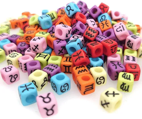 Vista 5 de Más de 200 cuentas sueltas con forma de cubo dorado colorido de 0.276 x 0.276 in, cuentas de constelación con formas mixtas de plástico, cuentas