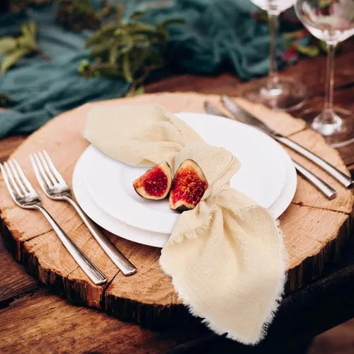 Vista 8 de 24 servilletas de tela hechas a mano con flecos beige, 16 x 16 pulgadas, delicadas servilletas de algodón rústico a granel para bodas, cenas, fiestas