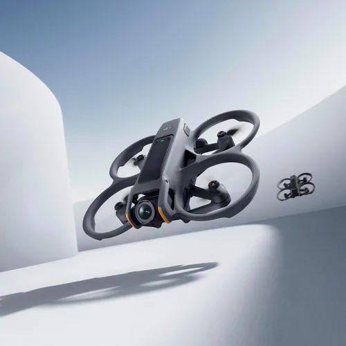 Vista 2 de DJI Avata 2 Fly More Combo Combo Drone FPV con cámara 4K, acrobacia de 1 empuje, protector de hélice integrado, FOV de 155°, ID remoto FAA, 2