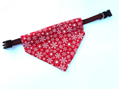 Vista 5 de Christmas Dog Bandana,Snowflakes, over the collar slip on bandana, washable dog bibs, neckerchief, scarf for cat, dog scarf holiday bandana winter