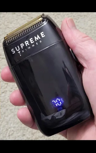 Vista 8 de Supreme Trimmer T-Shaper Trimmer & Crunch Lite Foil Shaver Grooming Kit