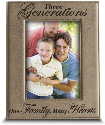 Vista 9 de BELLA BUSTA - Tres generaciones - Marco de fotos de cuero grabado con texto en inglés «One Family Many Hearts» para el Día de la Madre, Mamá y Papá
