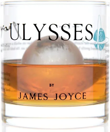 Vista 7 de Well Told Classic Literature Rocks Glass – A Christmas Carol por Charles Dickens – Vaso de whisky a la antigua moda para los amantes de los libros