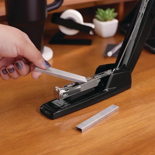 Vista 4 de Swingline 747 - Engrapadora icónica de escritorio, capacidad para engrapar 25 hojas, engrapadora resistente para suministros de escritorio, oficina