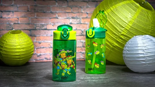 Vista 8 de Zak Designs Teenage Mutant Ninja Turtles - Botella de agua para niños para la escuela o viajes, paquete de 2 botellas de agua de plástico duradero