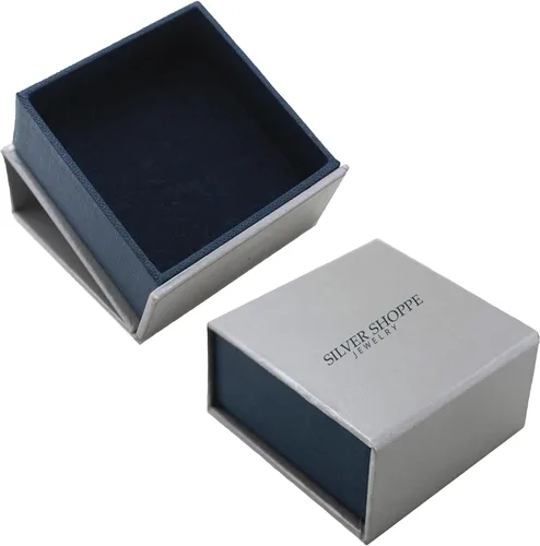 Vista 5 de Collar de plata de ley con colgante de cruz tradicional de 5mm para hombre. Cadena estilo Italiano Figaro