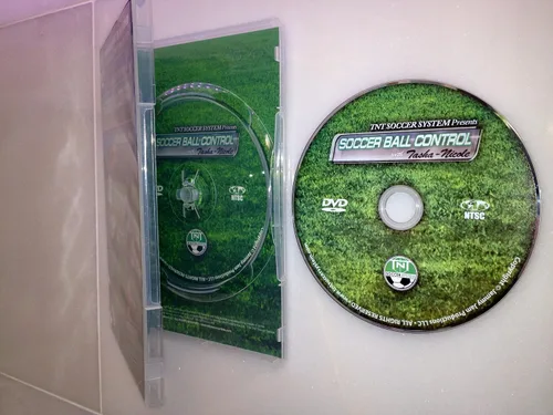 Vista 5 de TNT SOCCER SYSTEM, LLC Soccer Training DVD for Kids of ALL ages! Ball Control with Tasha-Nicole