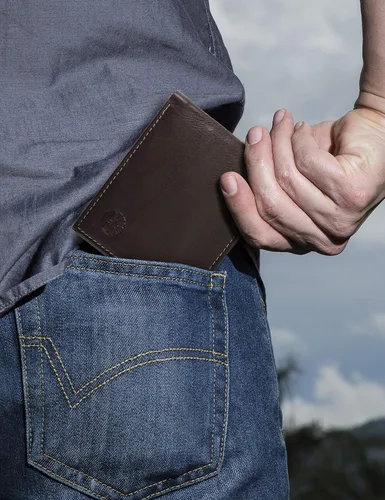 Vista 6 de Timberland Billetera de seguridad para hombre Wellington de cuero RFID plegable