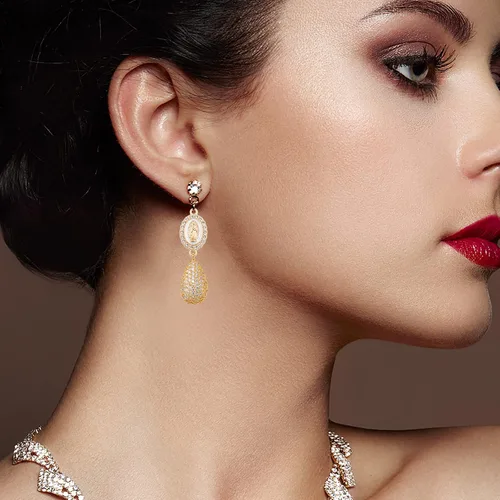 Vista 5 de 30 dijes de aleación esmaltados de la Virgen María, diamantes de imitación de Nuestra Señora, Medalla Milagrosa, Dijes de Crucifijo de conexión