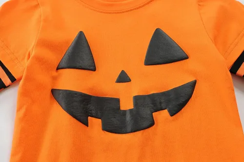 Vista 4 de Camiseta de Halloween para niños pequeños y niñas, con cara de calabaza que brilla en la oscuridad, esqueleto y dinosaurio, camiseta de manga larga