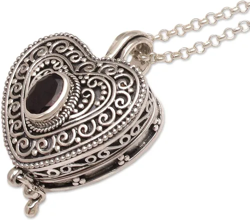 Vista 3 de NOVICA Collar con colgante de plata de ley 925 con forma de corazón de filigrana 200in Always In My Heart