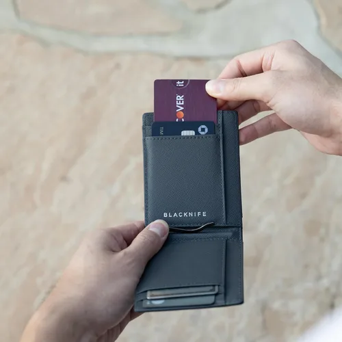 Vista 2 de Ultra Wallet - Cartera delgada para hombre minimalista de piel Saffiano genuina con bloqueo Rfid de viaje, portatarjetas de crédito plegable
