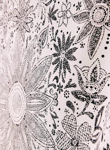 Vista 4 de Neasow - Tapiz estilo bohemio para colgar en la pared, estilo floral, blanco y negro con circunferencia de margarita con lunares, decoración