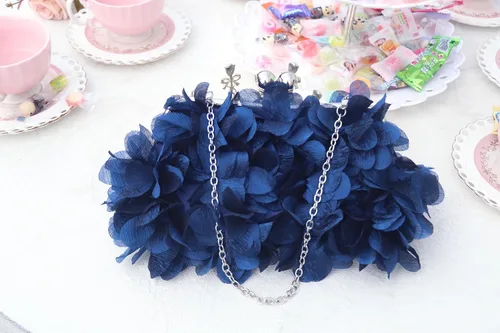Vista 8 de Bolso de noche para mujer, diseño floral, para boda, baile de graduación, beso