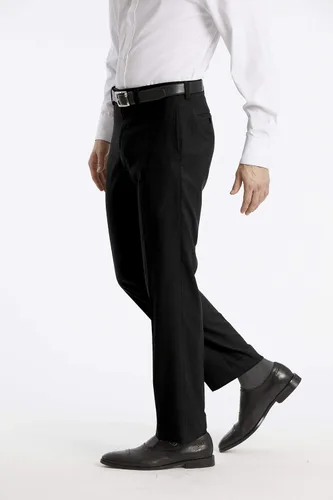 Vista 3 de Calvin Klein Pantalón de vestir de ajuste moderno para hombre, Negro