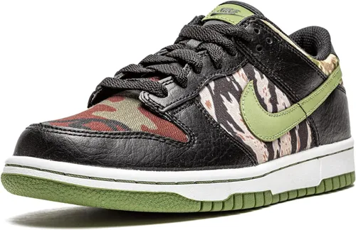 Vista 373 de Nike Kid's Dunk Low Sneaker