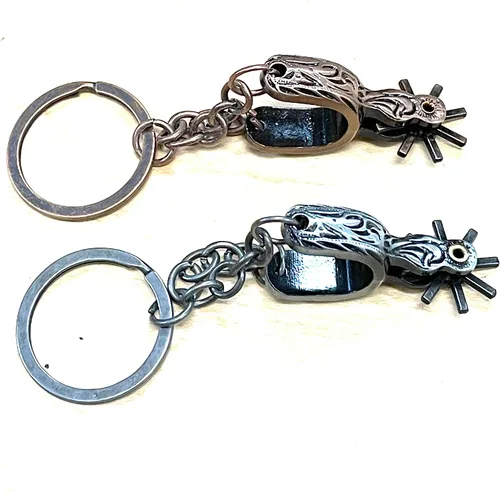 Vista 2 de Sureg Western Horse Cowboy Spurs - Juego de 2 llaveros con diseño de hilandero