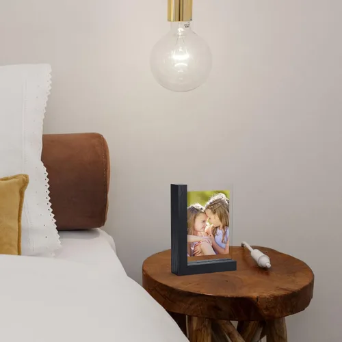 Vista 6 de Lavezee Paquete de 2 marcos de fotos de 4 x 6 pulgadas, hechos de base de madera negra en forma de L con vidrio, imágenes de fotos de doble cara